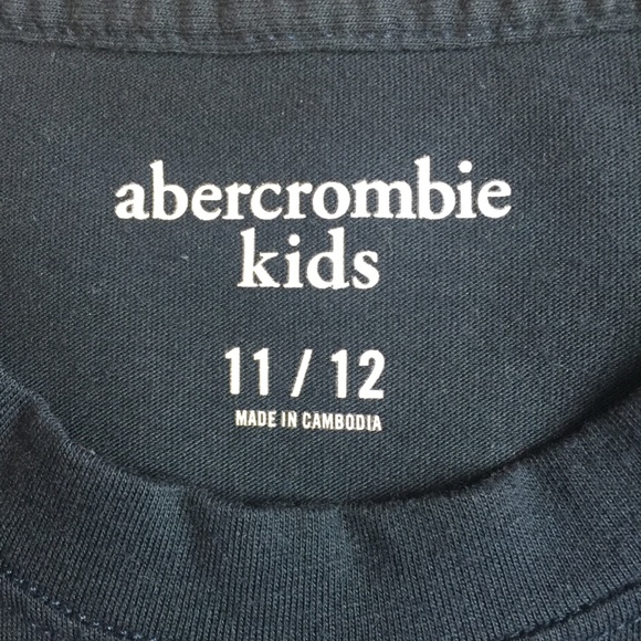 Abercrombie Kids Navy Blue Tee-shirt - Picture 2 of 3